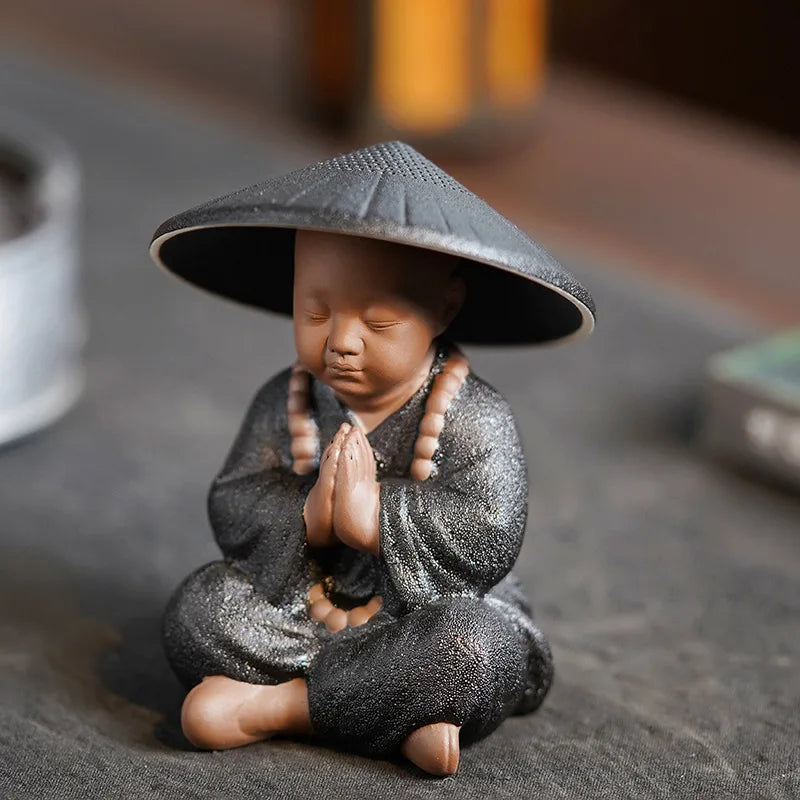 Black Pottery Buddhist Monks Miniature Figurines Buddha Statue Sculpture Tea Filter Funel Set Ornaments Home Docor Decoration