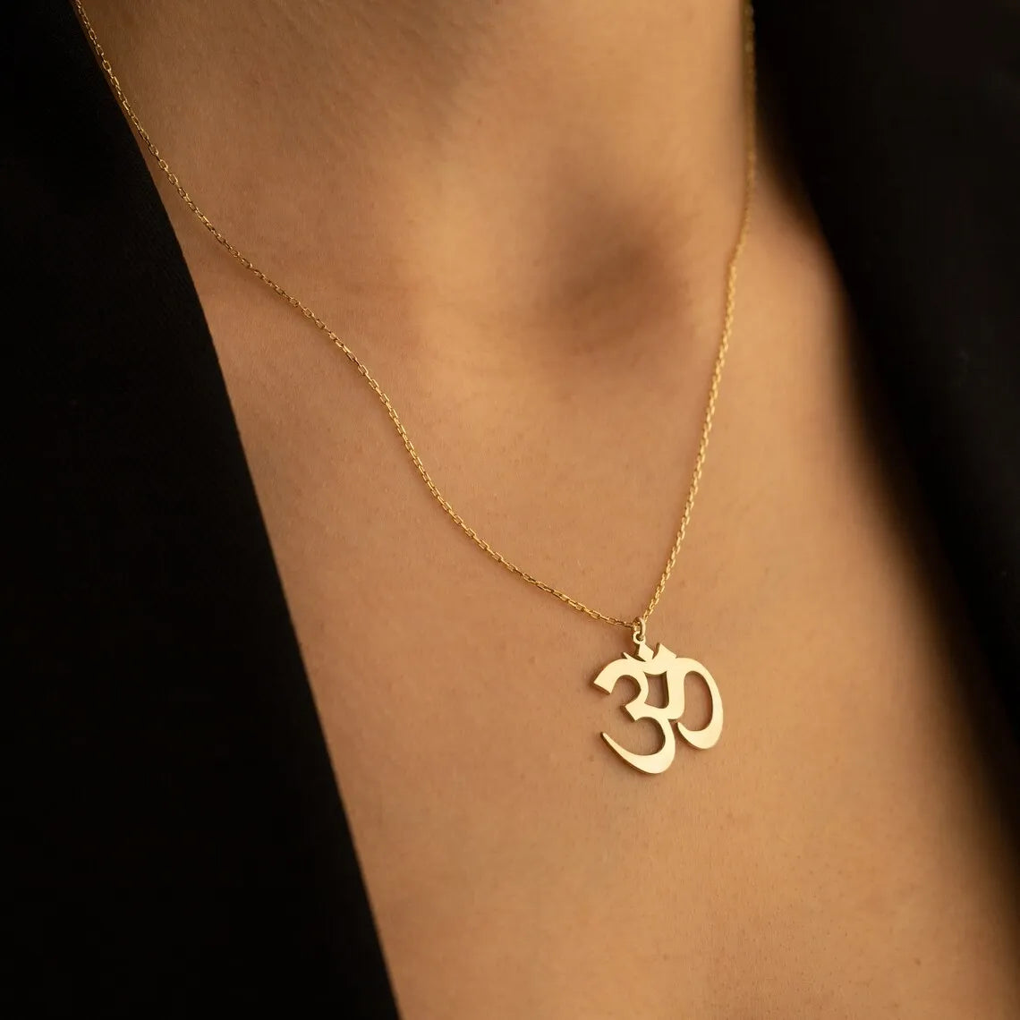 Sacred Om Mantra Necklace – Stainless Steel Spiritual Symbol of Peace & Unity