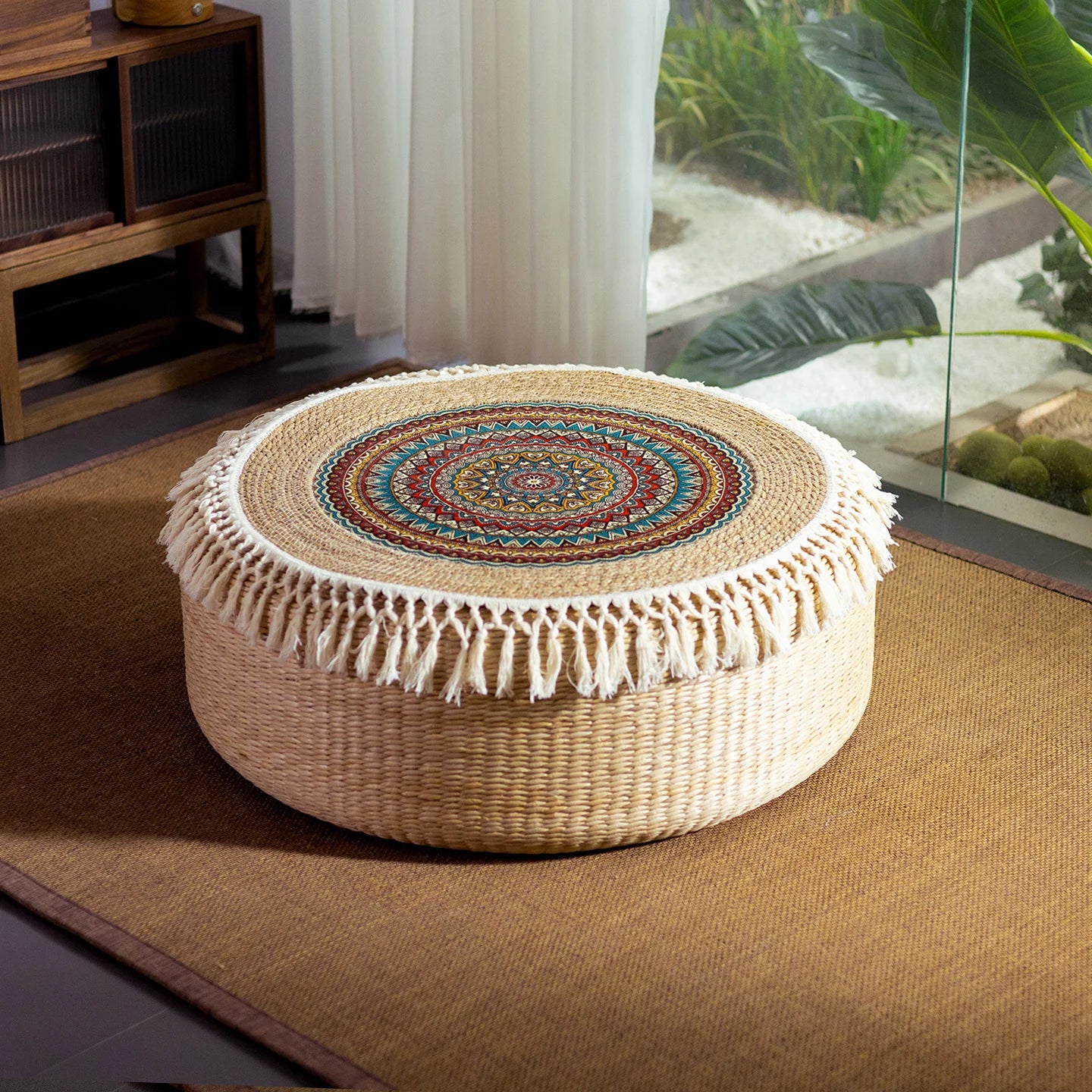 Modern Minimalist Grass Woven Zafu – Japanese Tatami Meditation Cushion with Tassels, Thick Sitting Pad for Meditation or Relaxation